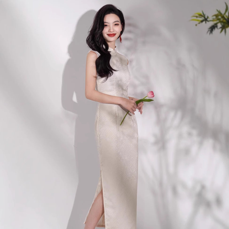 Sleeveless Jacquard Qipao Dress