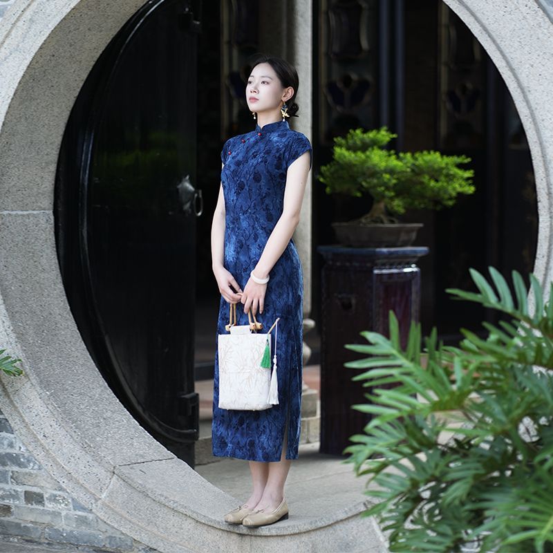 Dark Floral Short Sleeve Qipao Dress